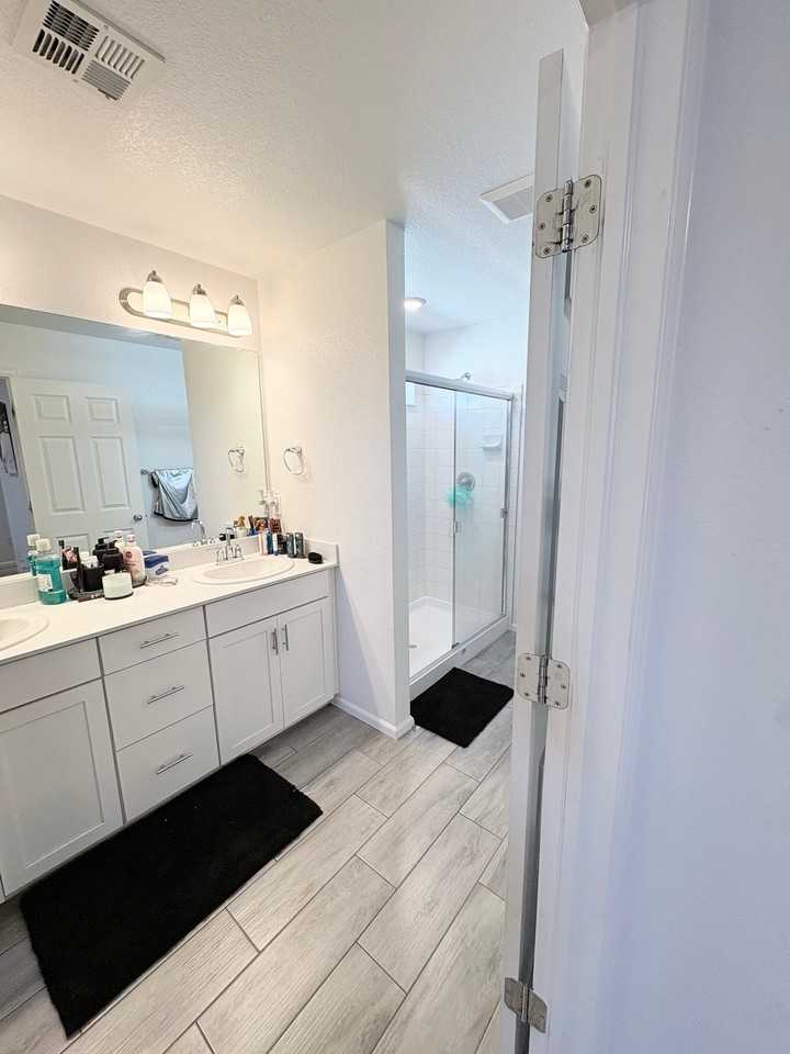 21538 E 59th Pl - Photo 7 of 9