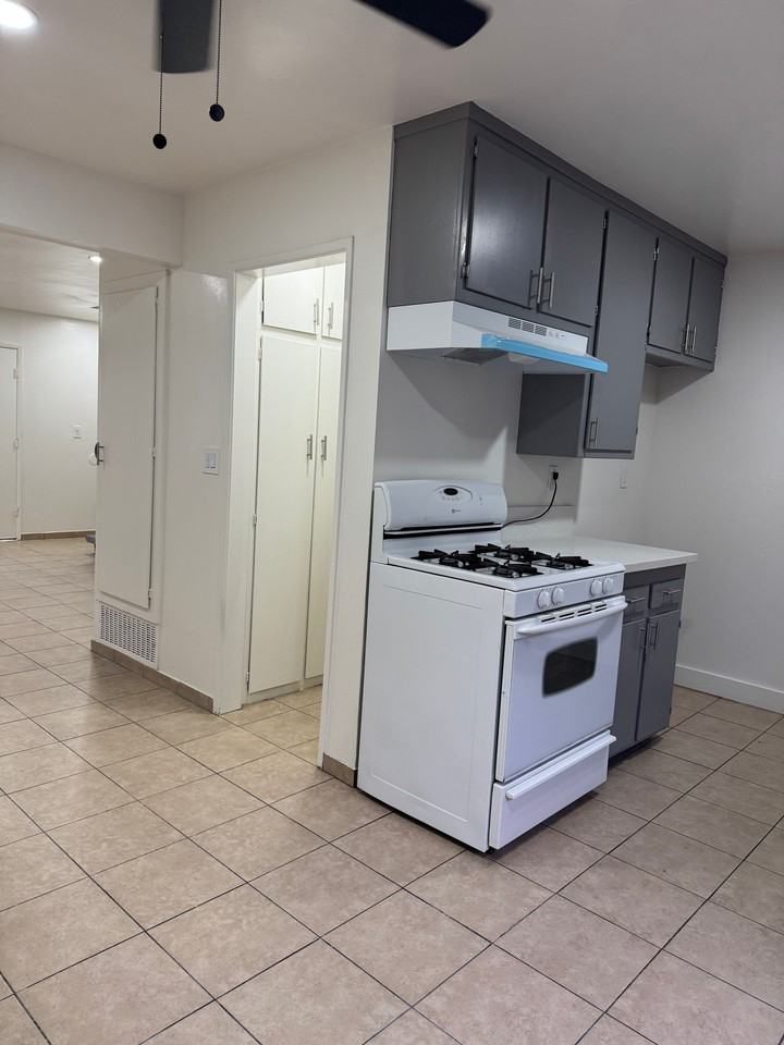 4575 Canoga St #C - Photo 5 of 7