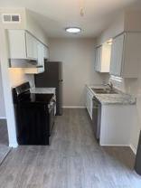 616 S Mount Carmel Ave #4 - Photo 1 of 1