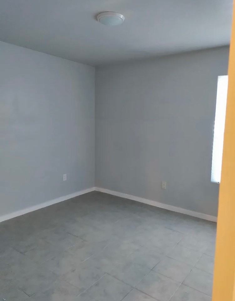 1808 Chacon St - Photo 6 of 12