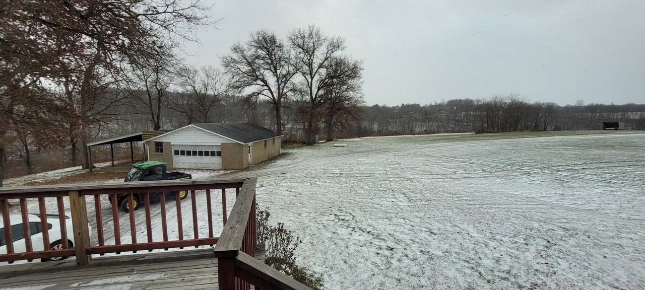 572 Dinnerbell Rd - Photo 2 of 13