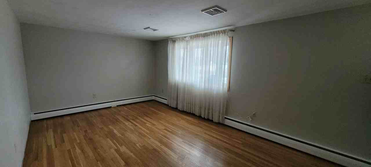 572 Dinnerbell Rd - Photo 7 of 13