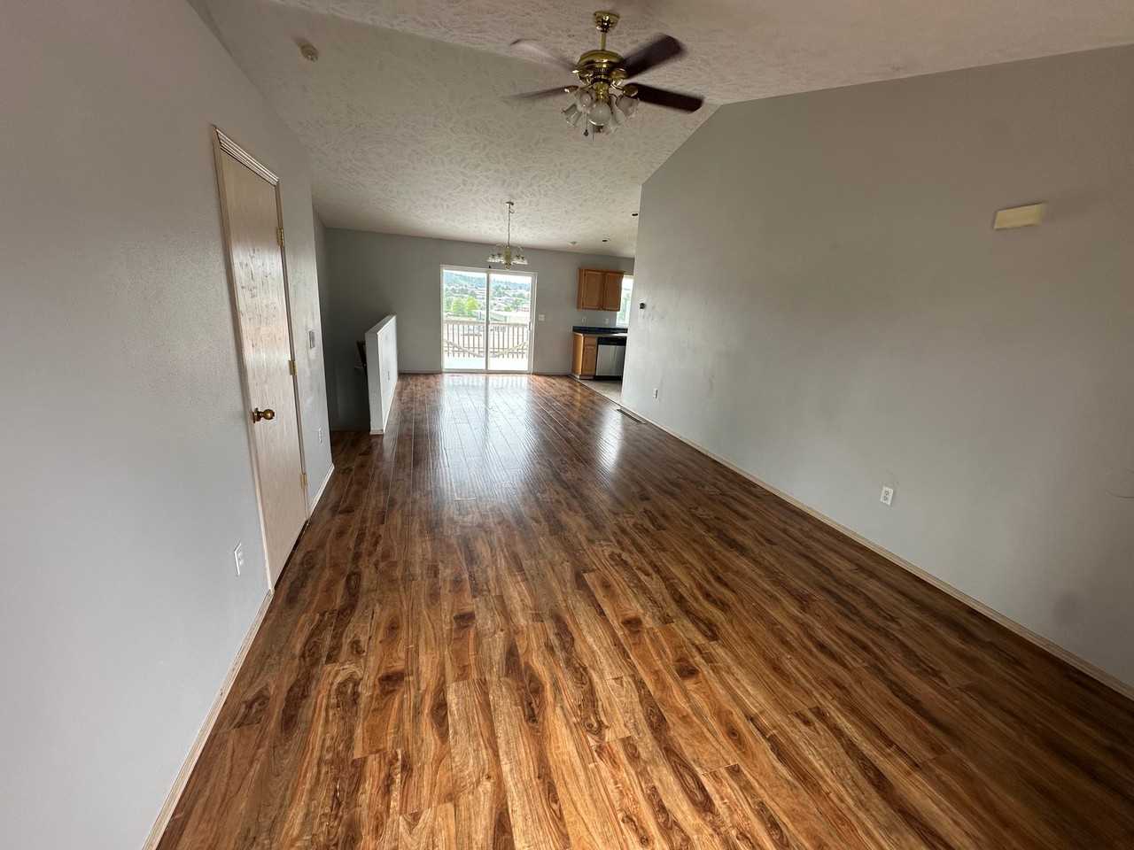 11715 E Nora Ave - Photo 2 of 17