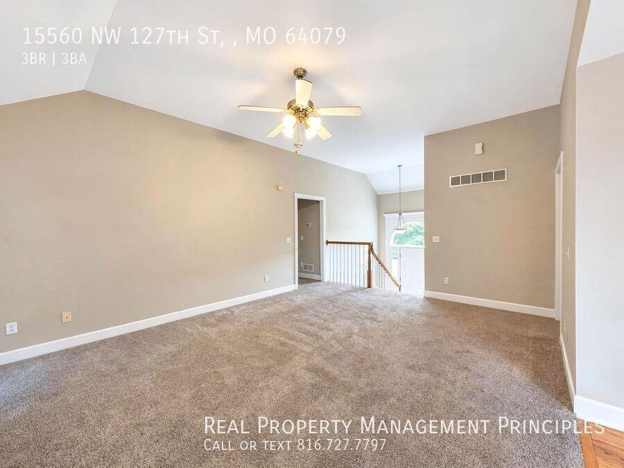15560 Nw 127th St - Photo 2 of 20