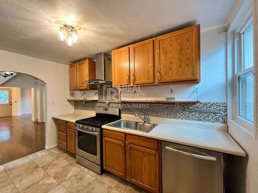 4032 Lipan St - Photo 7 of 30