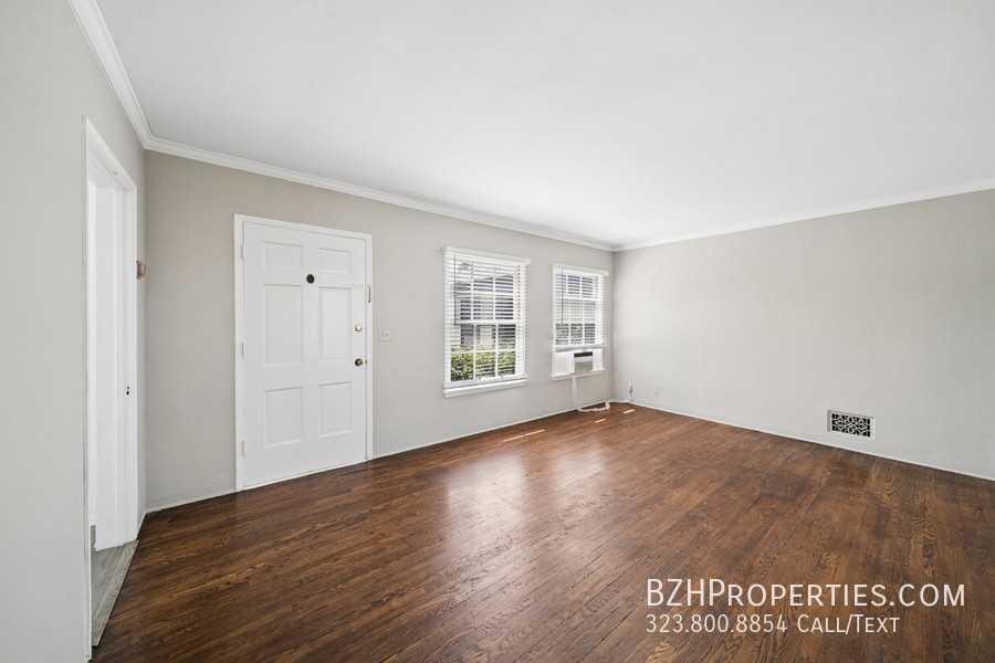 1402 1/2 N Mansfield Ave #1402-1-2 - Photo 2 of 15