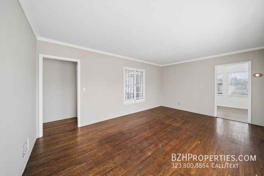 1402 1/2 N Mansfield Ave #1402-1-2 - Photo 3 of 15