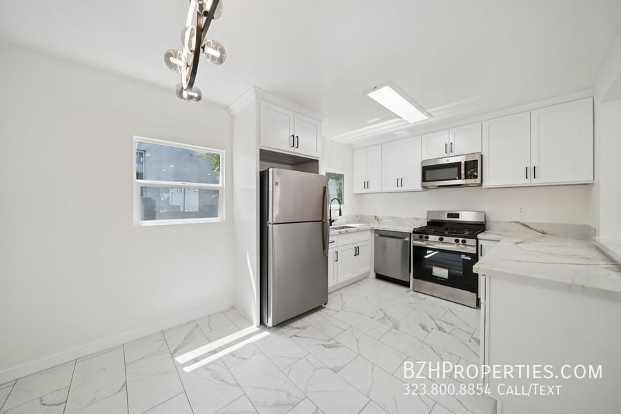 1029 N Gardner St - Photo 7 of 14