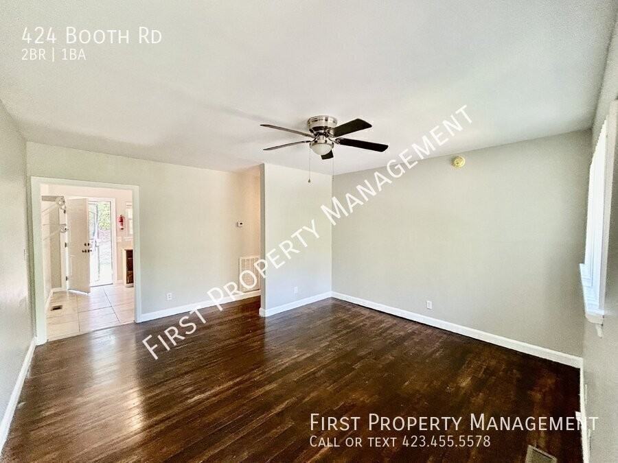 424 Booth Rd - Photo 3 of 13