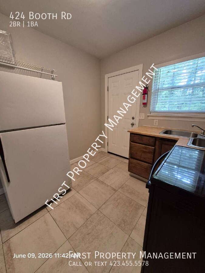 424 Booth Rd - Photo 6 of 13