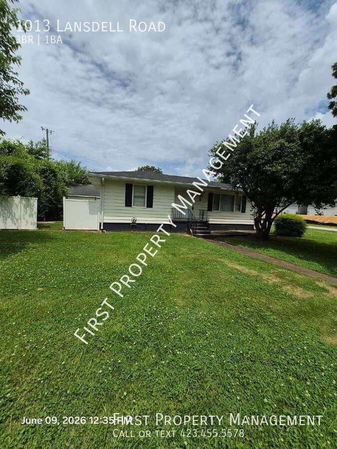1013 Lansdell Rd - Photo 2 of 21