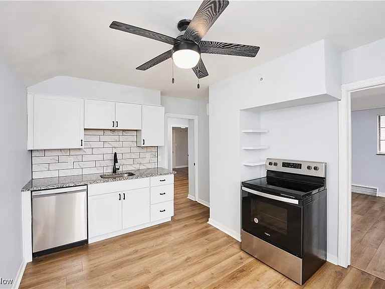 3495 W 145th St - Photo 2 of 8