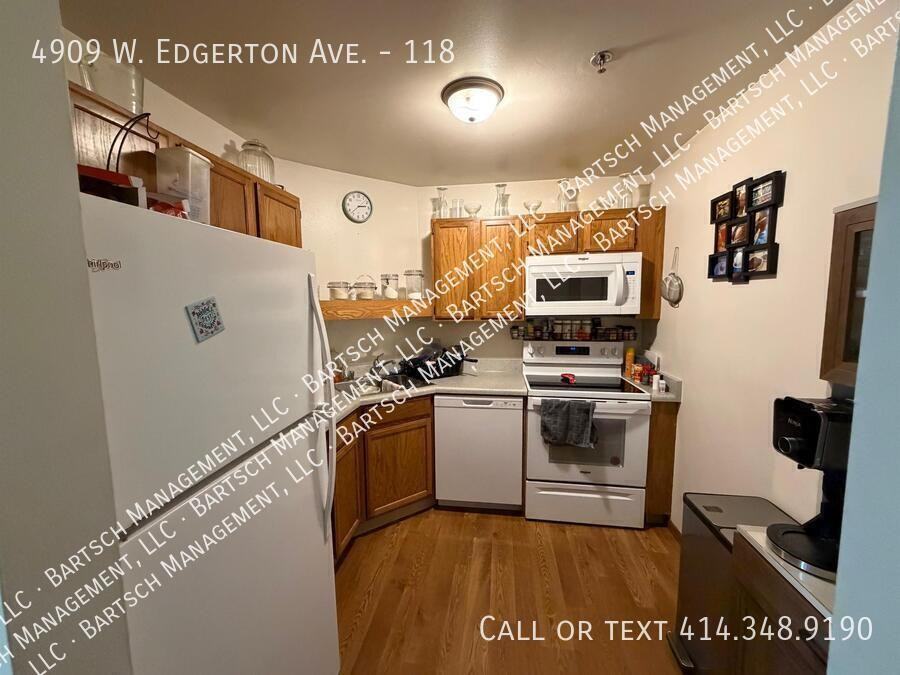 4909 W Edgerton Ave #118 - Photo 4 of 10