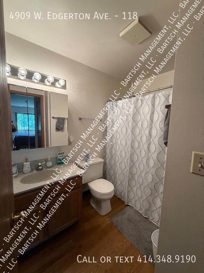 4909 W Edgerton Ave #118 - Photo 7 of 10
