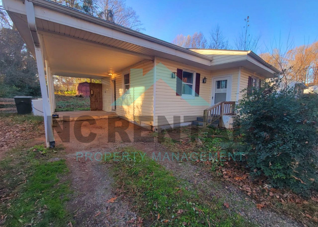 3211 Donnell St - Photo 3 of 15