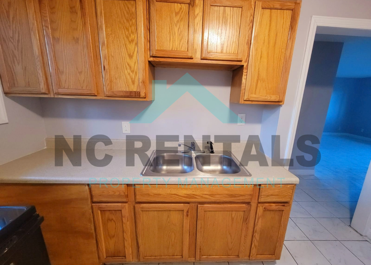 3211 Donnell St - Photo 5 of 15