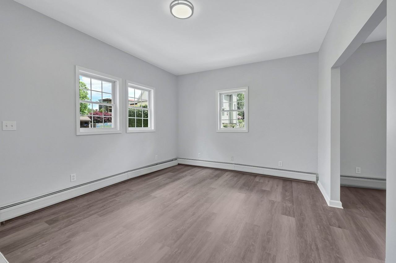 1719 Madison Ave, Unit L - Photo 4 of 18