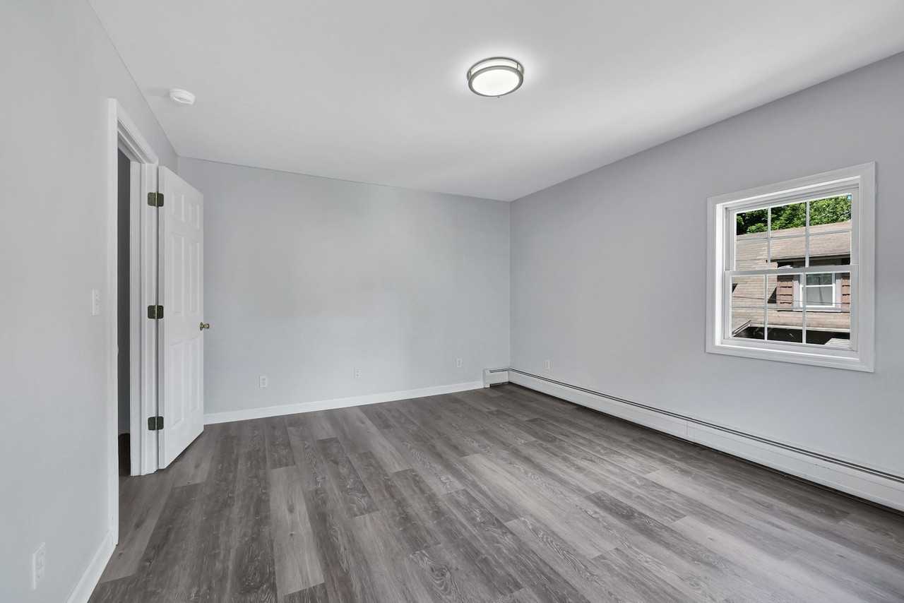 1719 Madison Ave, Unit L - Photo 7 of 18