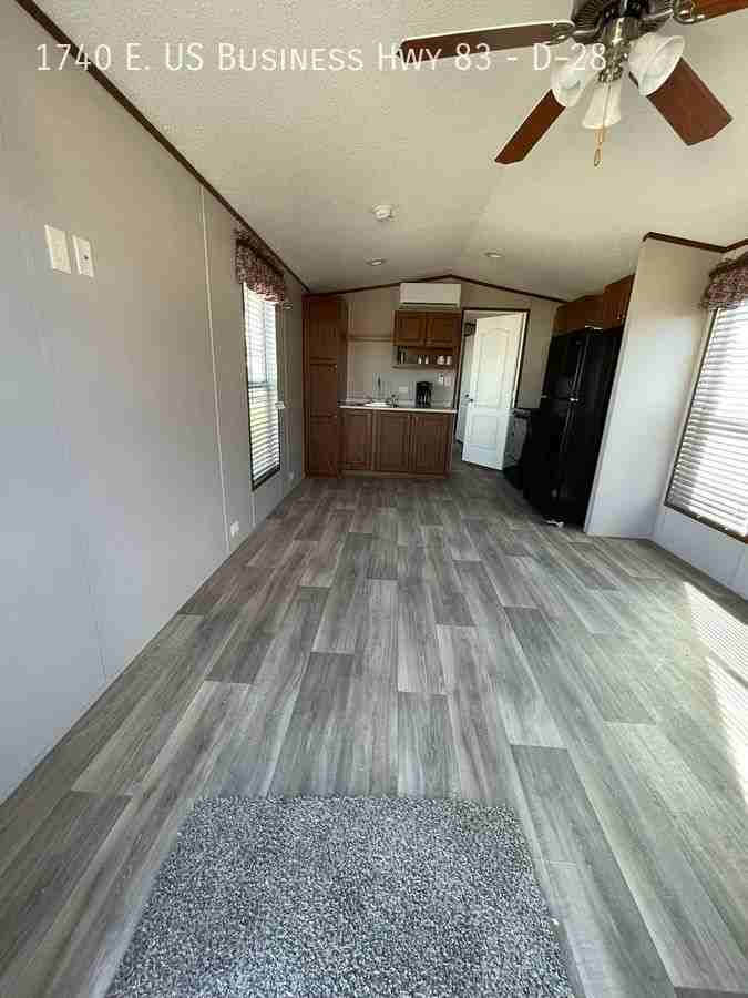 1740 1740 E. US Business Hwy 83 #D28 - Photo 7 of 16