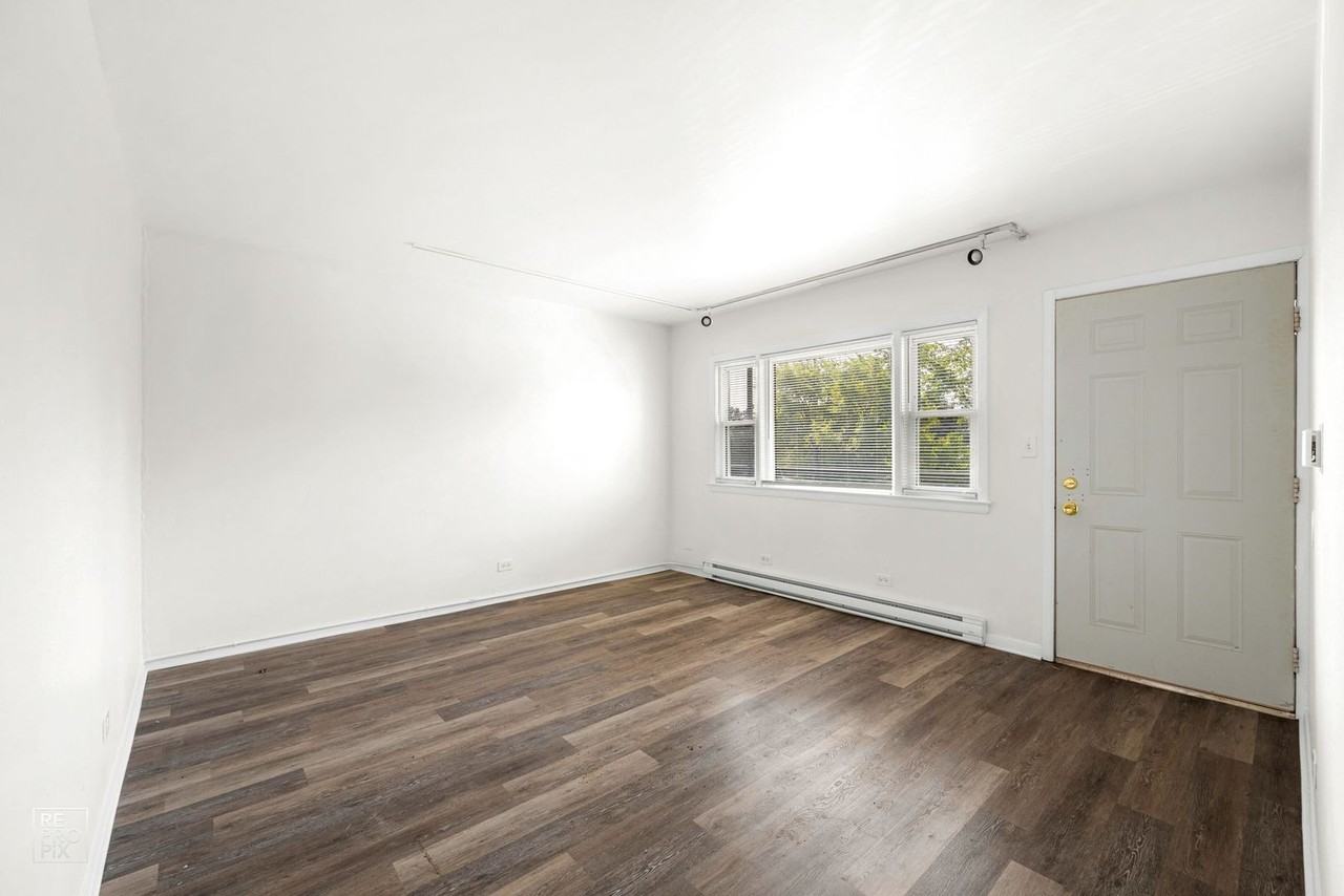 1248 S Central Ave #6 - Photo 2 of 11