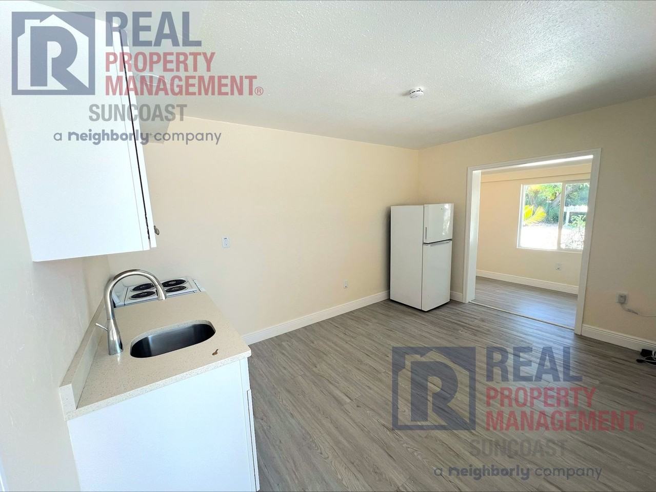 1615 Stickney Point Rd #1 - Photo 7 of 16
