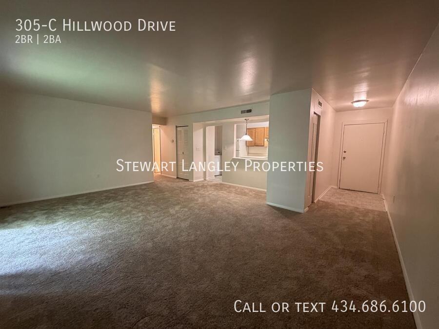 305 Hillwood Dr Apt C - Photo 4 of 28
