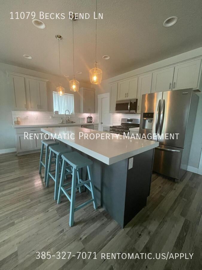 11079 S Becks Bend Ln - Photo 2 of 25