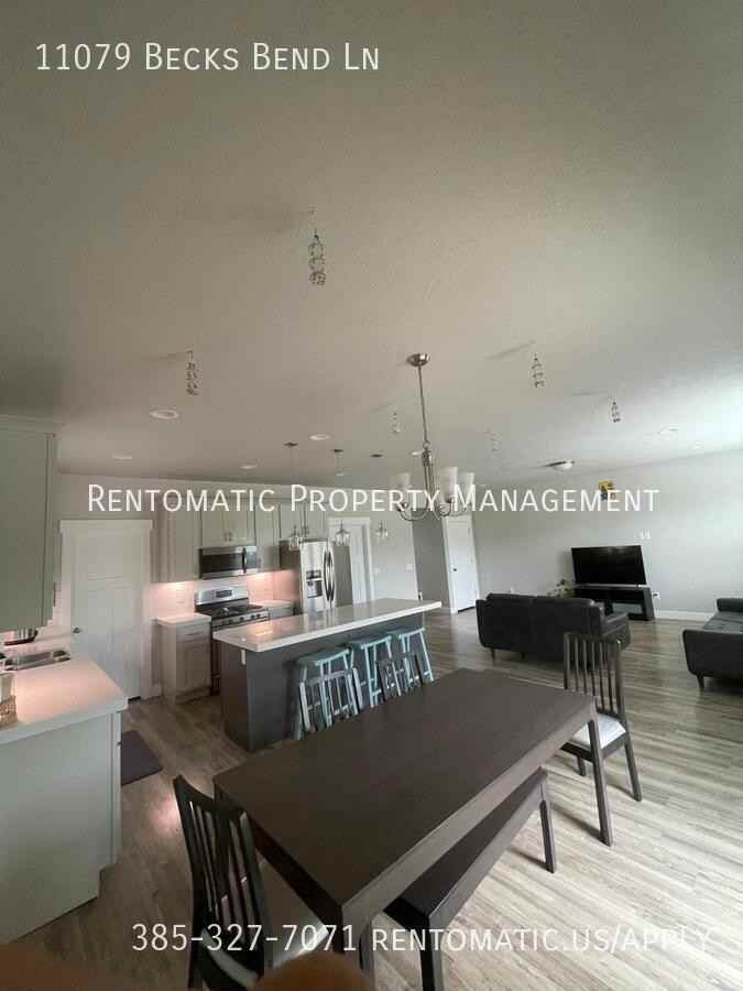 11079 S Becks Bend Ln - Photo 3 of 25