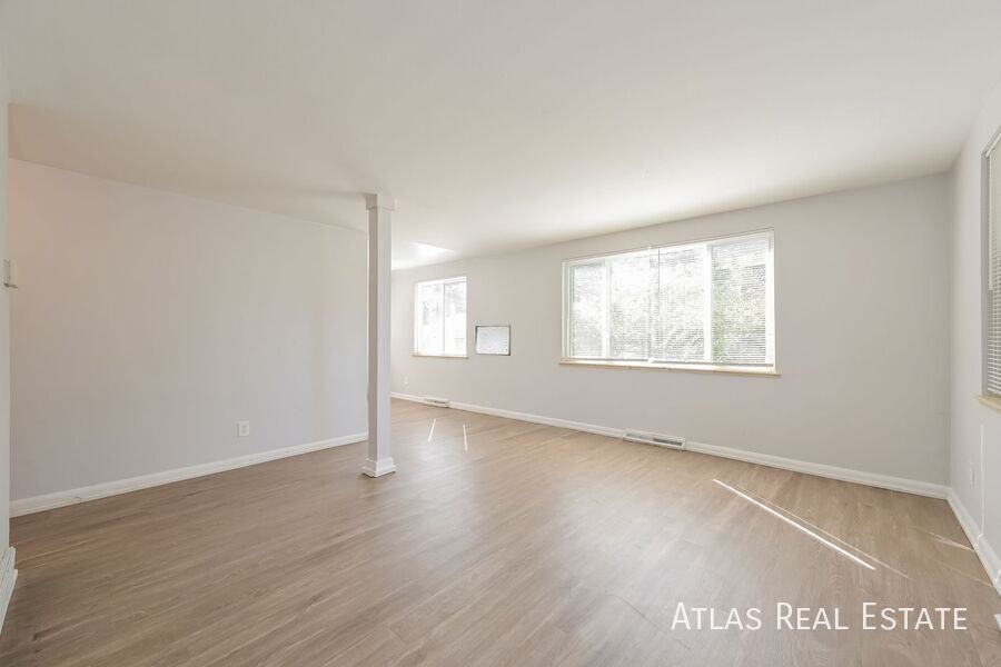 800 Miller Ct #4 - Photo 3 of 18
