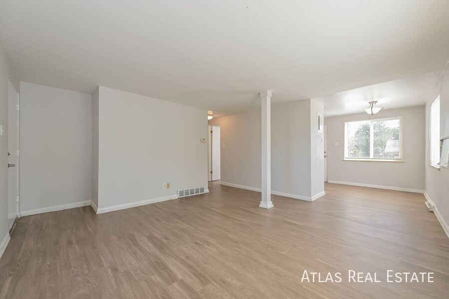 800 Miller Ct #4 - Photo 4 of 18