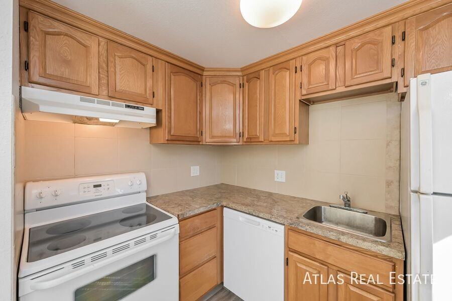 800 Miller Ct #4 - Photo 6 of 18