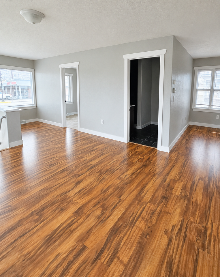 603 N Superior Ave