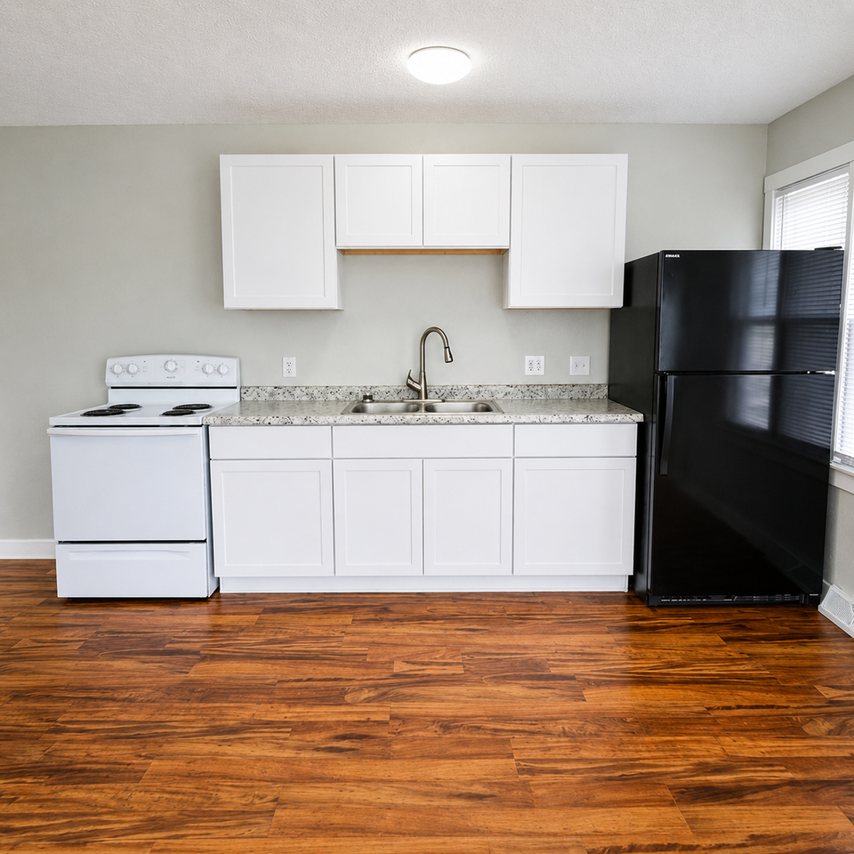 603 N Superior Ave - Photo 2 of 13