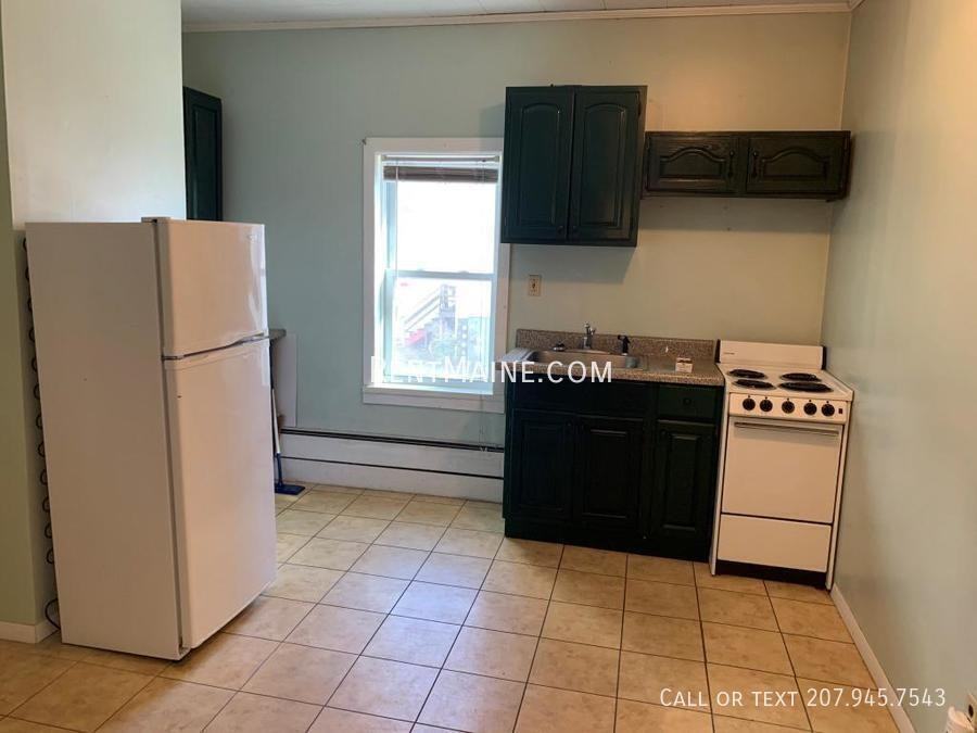 99 Center St #2