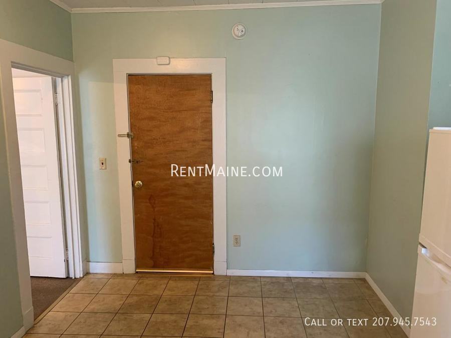 99 Center St #2 - Photo 4 of 12