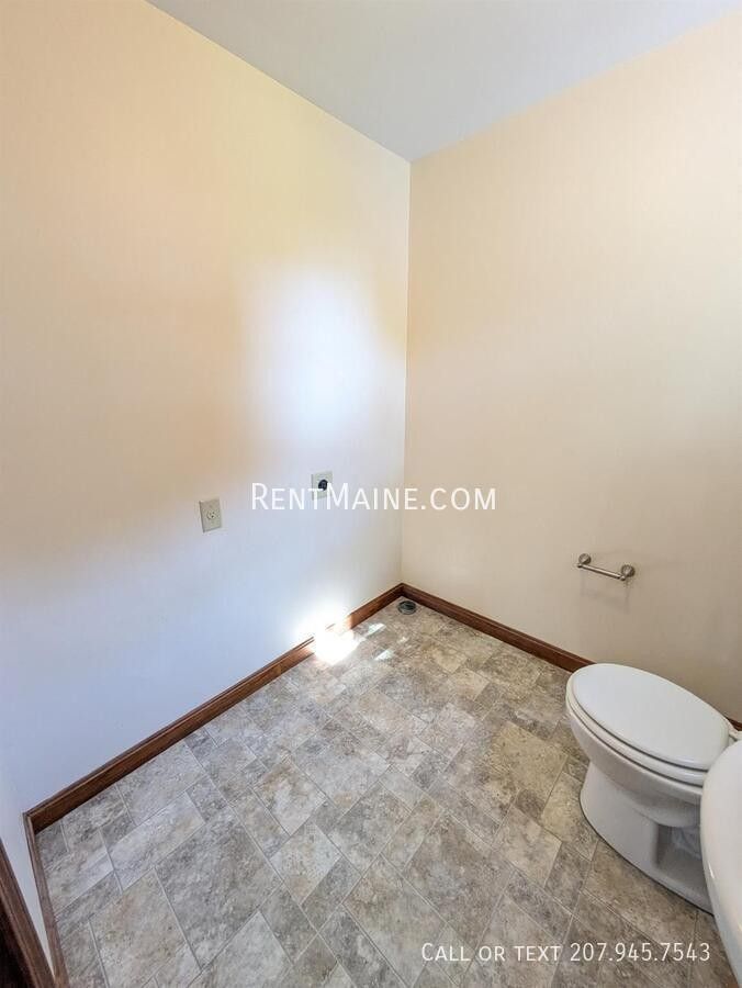 40 Dillingham St - Photo 4 of 28