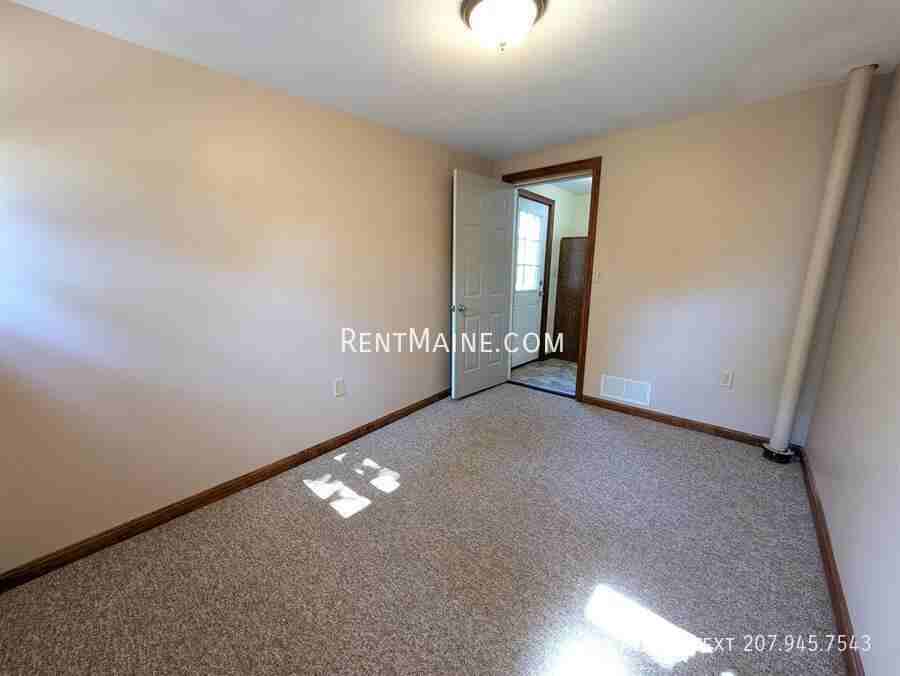 40 Dillingham St - Photo 6 of 28