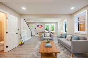 featured image of 4523 Dix St Ne