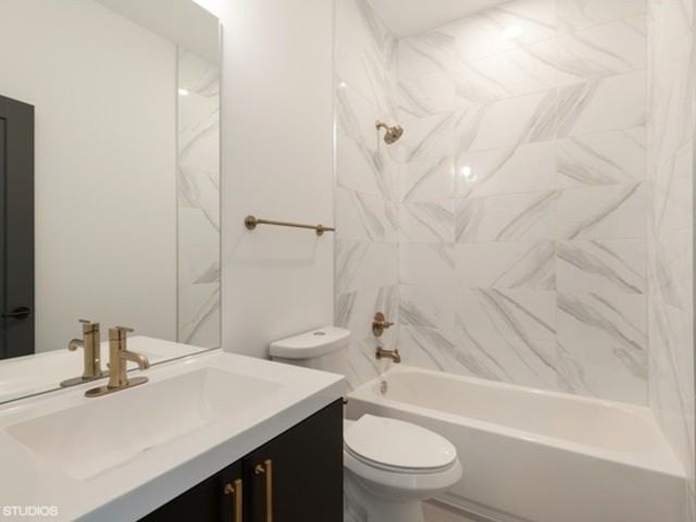 1244 W Huron St #1 - Photo 5 of 8