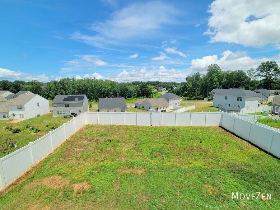 3623 Contimental Sq - Photo 4 of 30