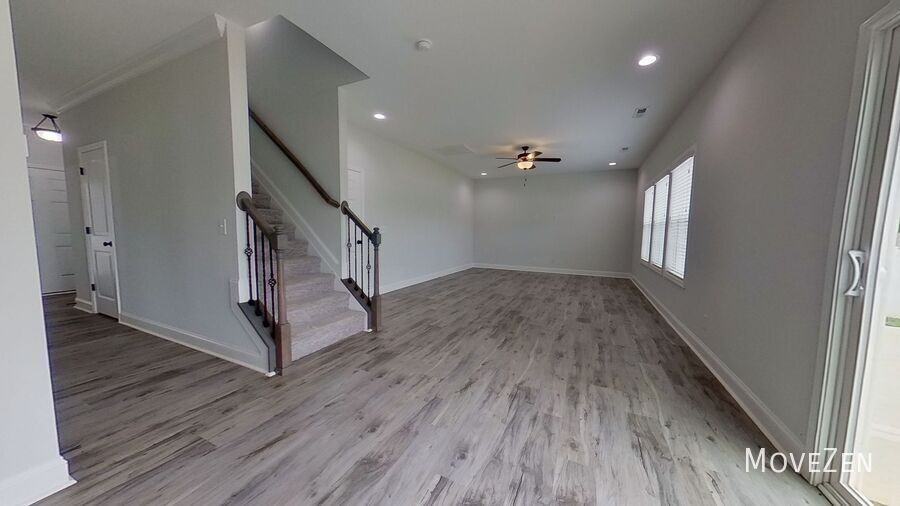 3623 Contimental Sq - Photo 5 of 30