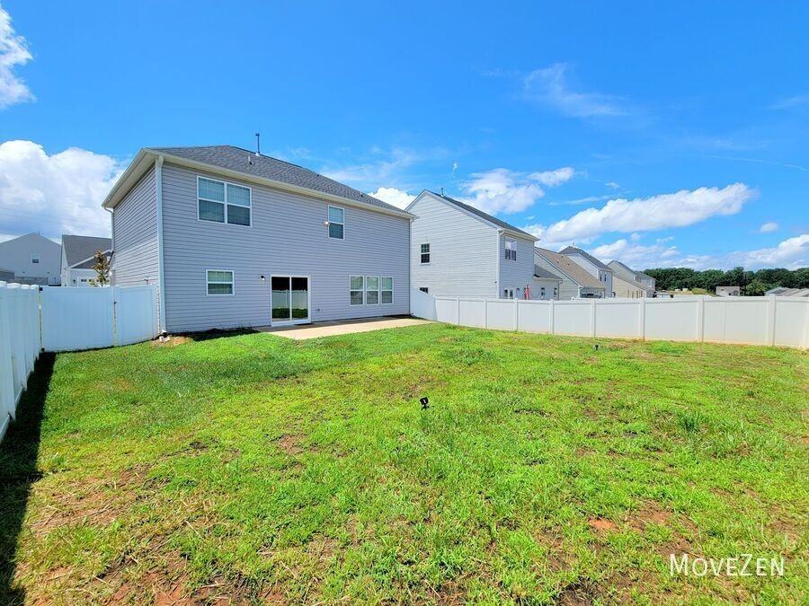 3623 Contimental Sq - Photo 7 of 30