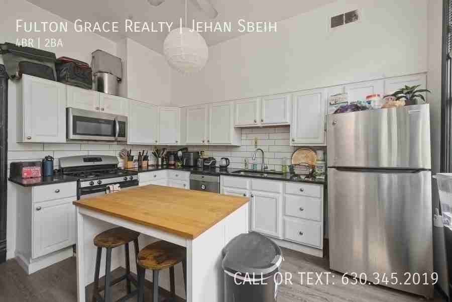 2128 N Sheffield Ave #2R - Photo 2 of 18