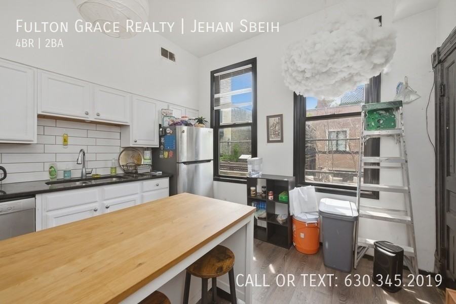 2128 N Sheffield Ave #2R - Photo 3 of 18