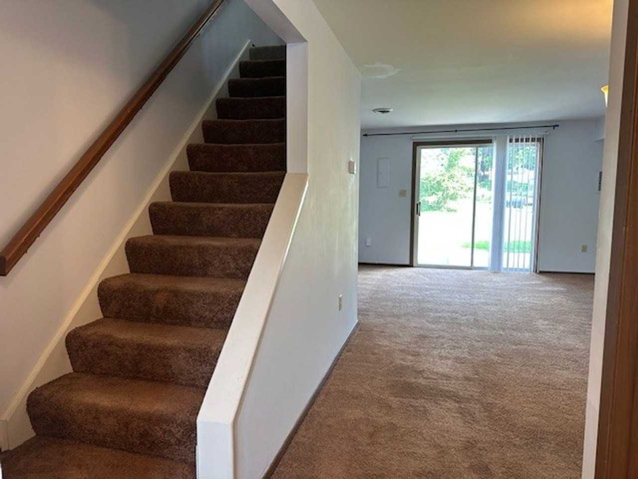 711 Valley Rd - Photo 3 of 15