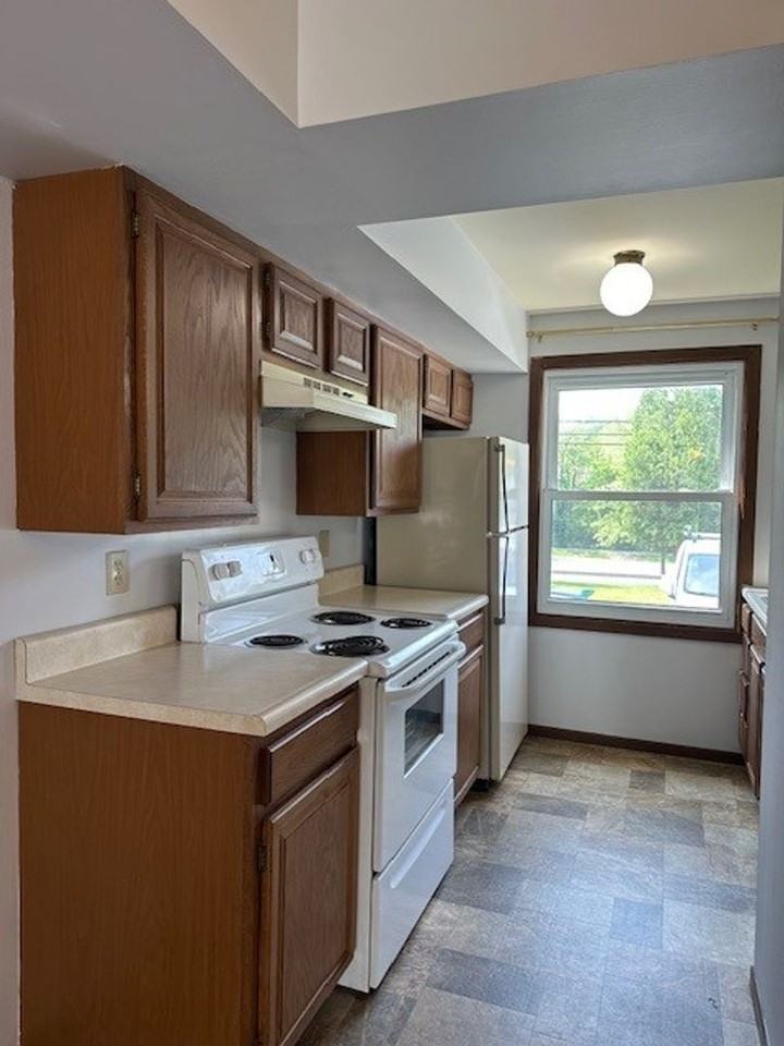 711 Valley Rd - Photo 7 of 15