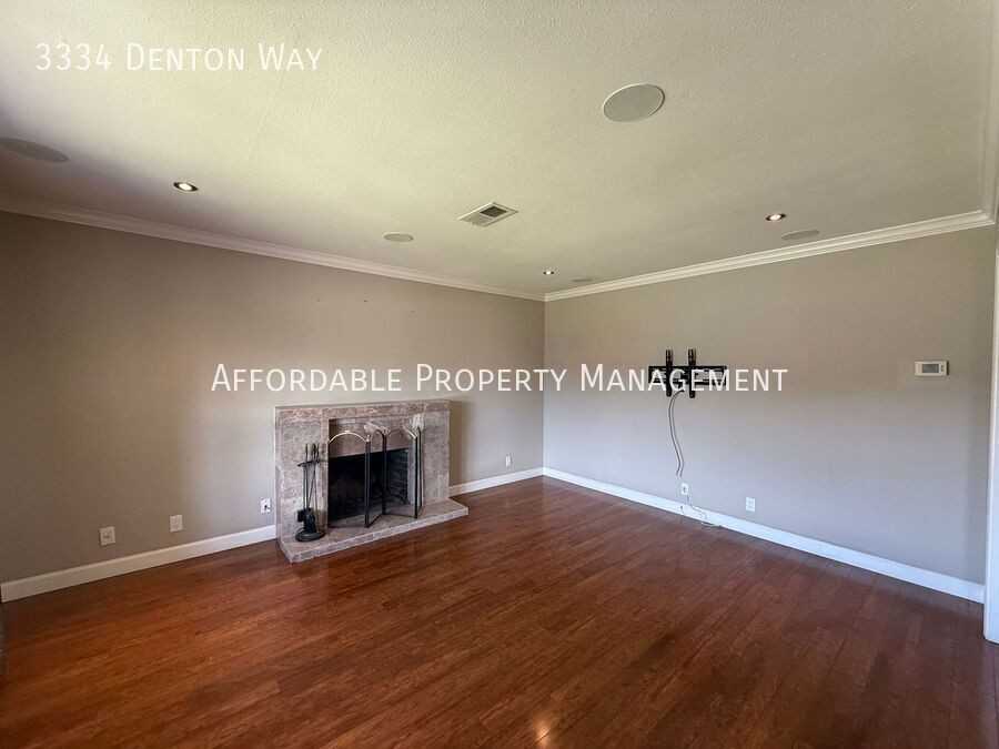 3334 Denton Way - Photo 4 of 28