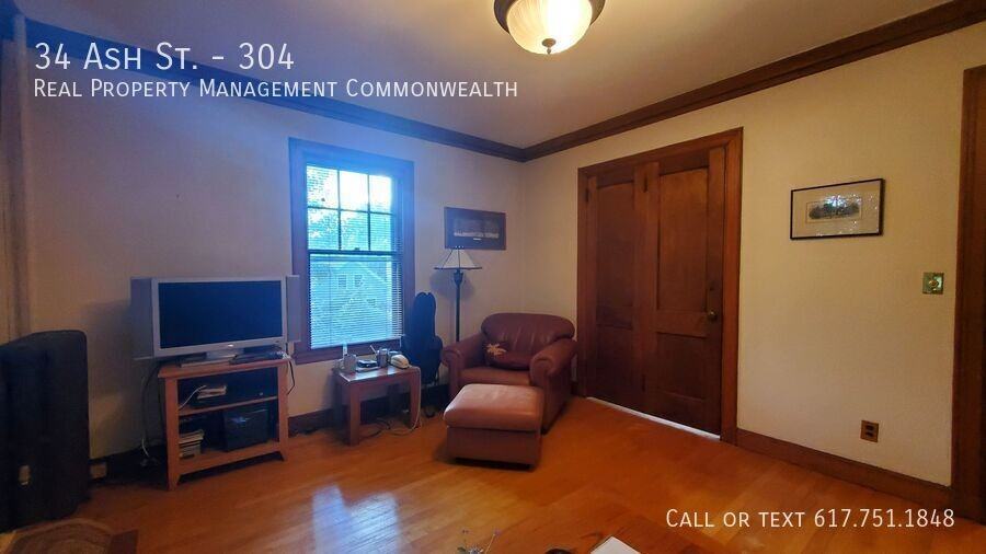 34 Ash St #304 - Photo 2 of 8