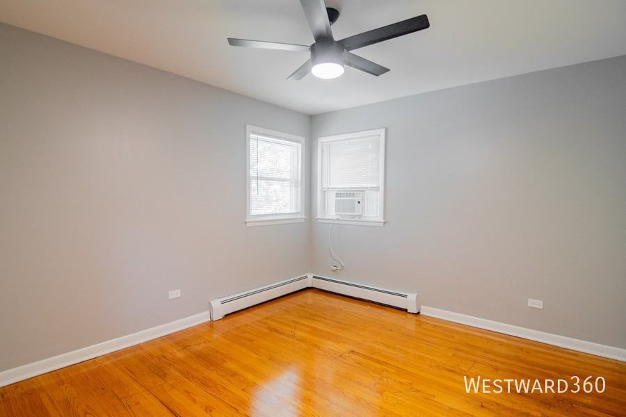 3249 N Keeler Ave #2E - Photo 6 of 8