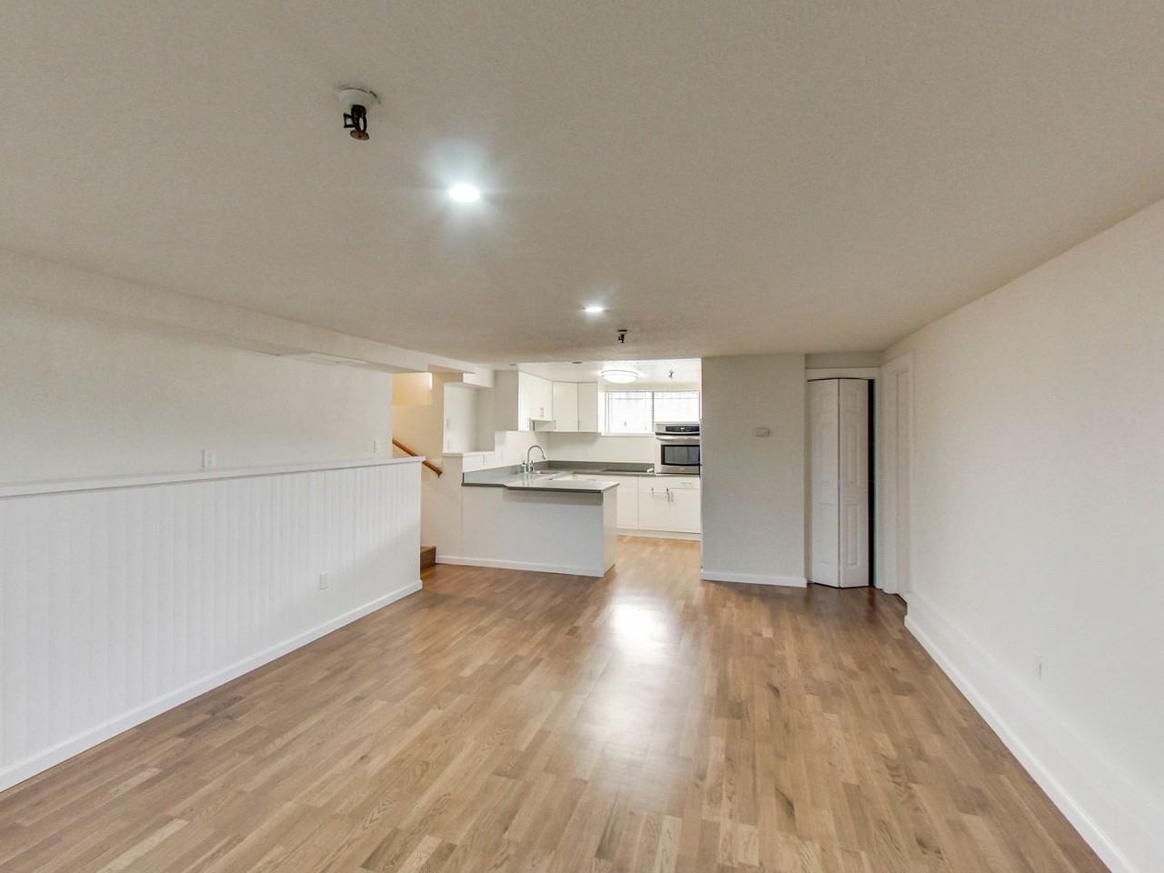 193B Henry St - Photo 6 of 18
